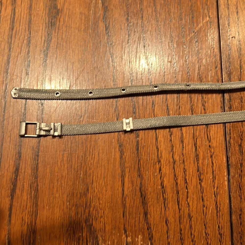 Silver Skinny Mesh Belt With Buckle Size 31" Waist